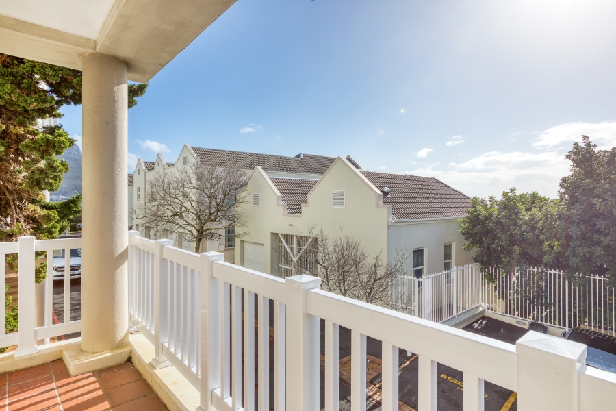 2 Bedroom Property for Sale in Devils Peak Western Cape